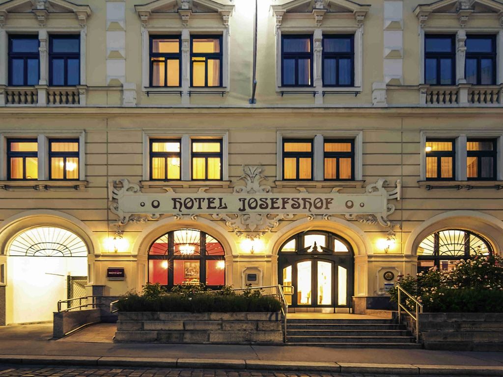 Hotel Josefshof Am Rathaus Wina Bagian luar foto